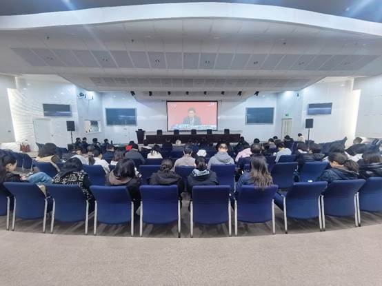 学精神 明方向 强担当 —— 华风集团全员集中观看二十届四中全会新闻发布会 学精神 明方向 强担当 —— 华风集团全员集中观看二十届四中全会新闻发布会